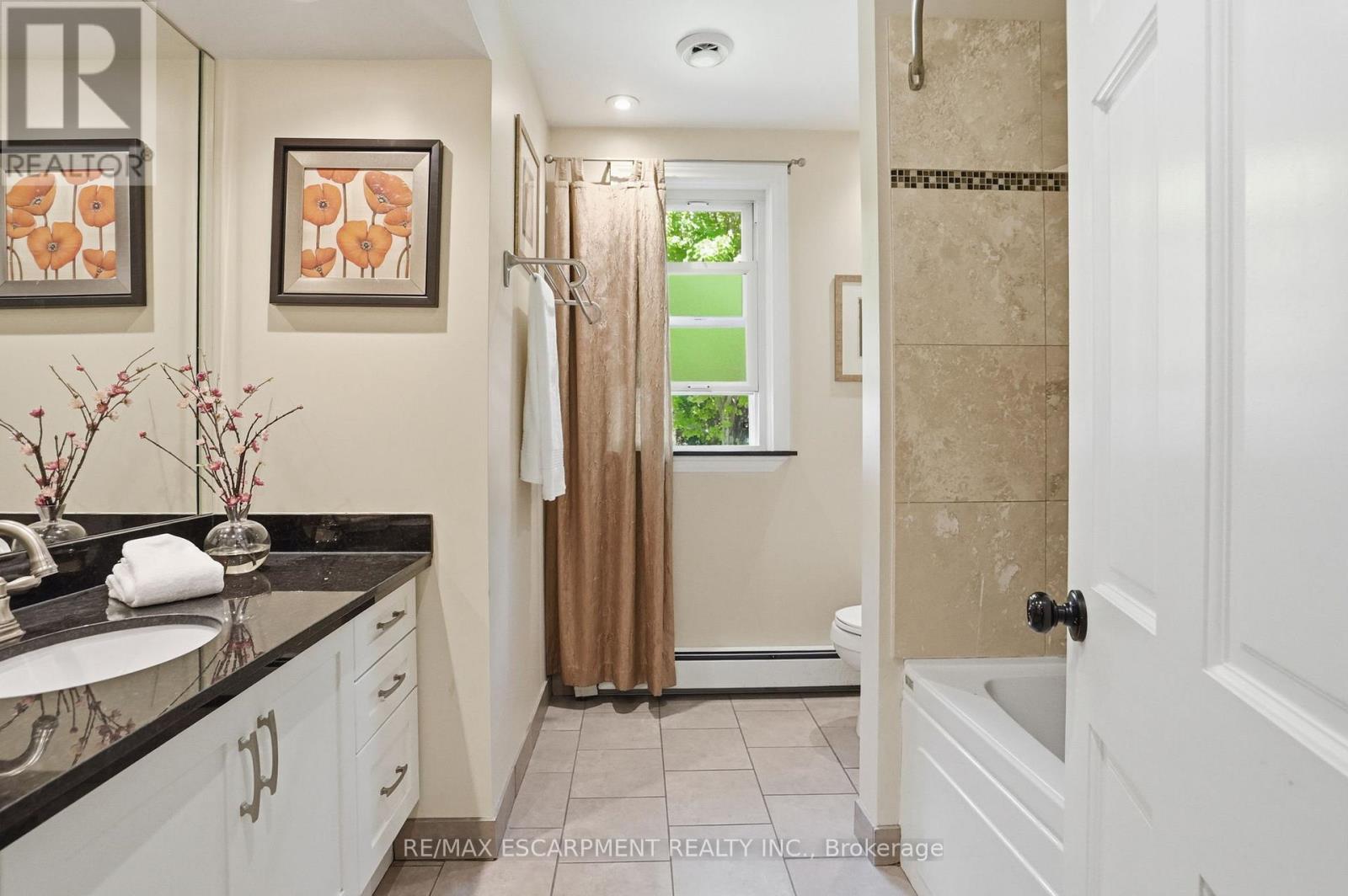 549 Ann Avenue, Burlington, Ontario  L7T 2S7 - Photo 30 - W13447874