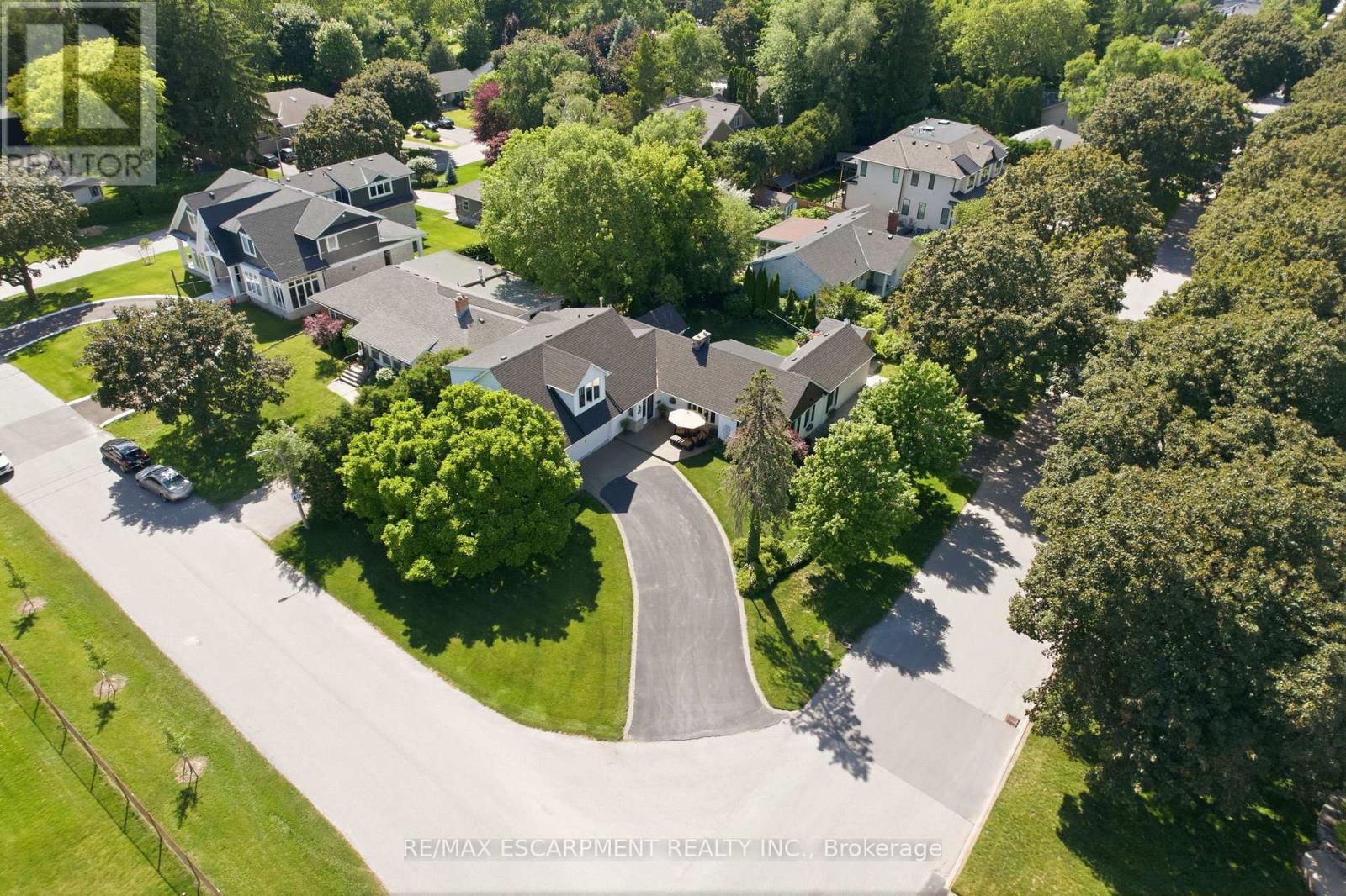549 Ann Avenue, Burlington, Ontario  L7T 2S7 - Photo 42 - W13447874