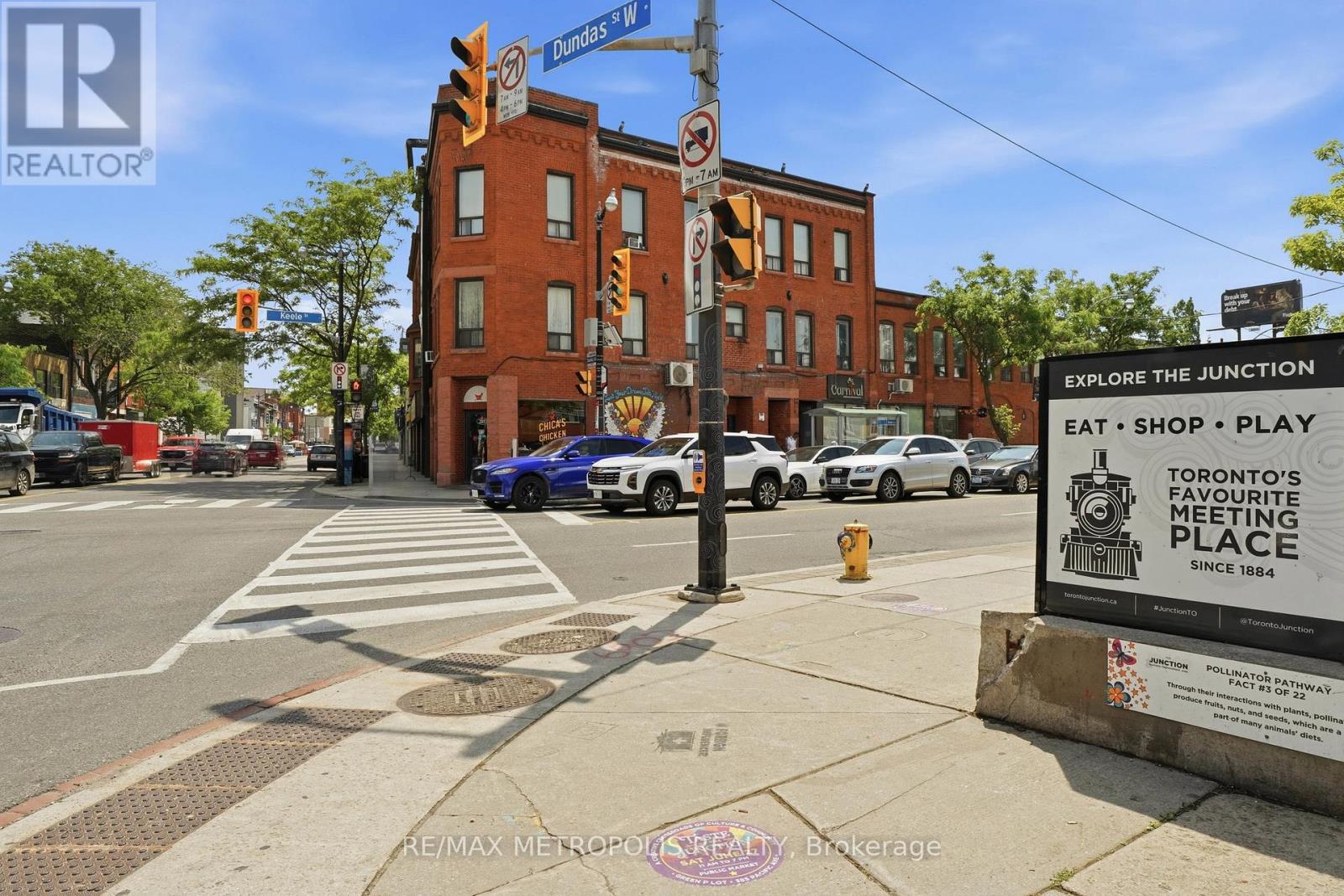 Upper - 277 Gilmour Avenue, Toronto, Ontario  M6P 3B6 - Photo 23 - W13447932