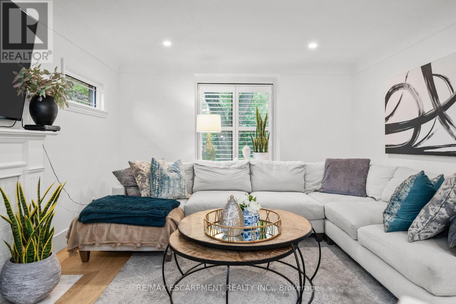 1390 Halifax Place, Burlington, Ontario  L7S 1J6 - Photo 8 - W13447980
