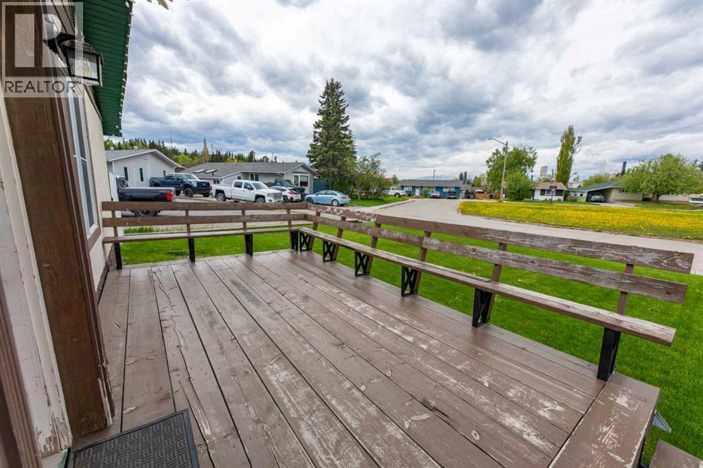 114 Poboktan Road, Hinton, Alberta  T7V 1G6 - Photo 33 - A2321198