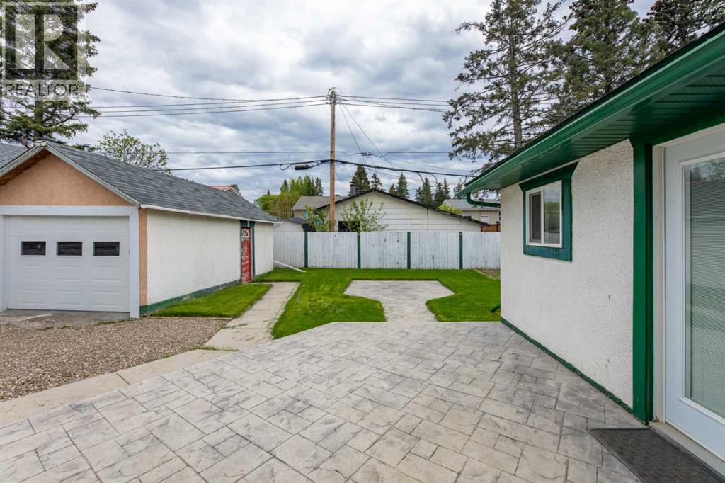 114 Poboktan Road, Hinton, Alberta  T7V 1G6 - Photo 29 - A2321198