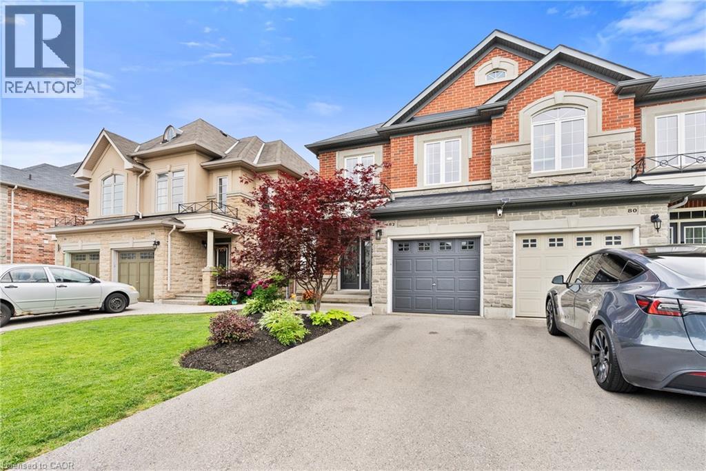 82 Summerberry Way, Hamilton, Ontario  L9B 0G1 - Photo 2 - 40839361