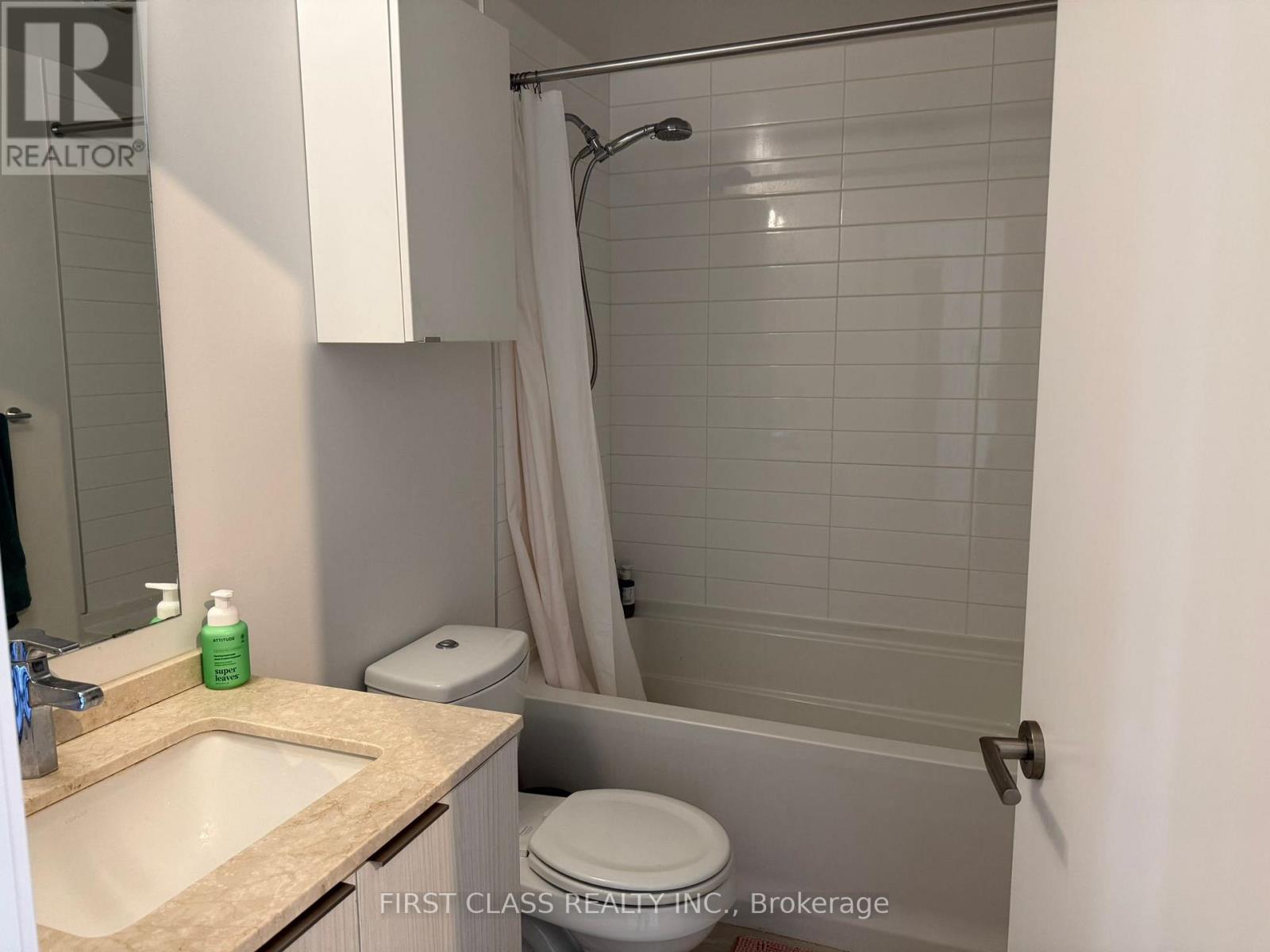4212 - 11 Wellesley Street W, Toronto, Ontario  M4Y 0G4 - Photo 7 - C13445992