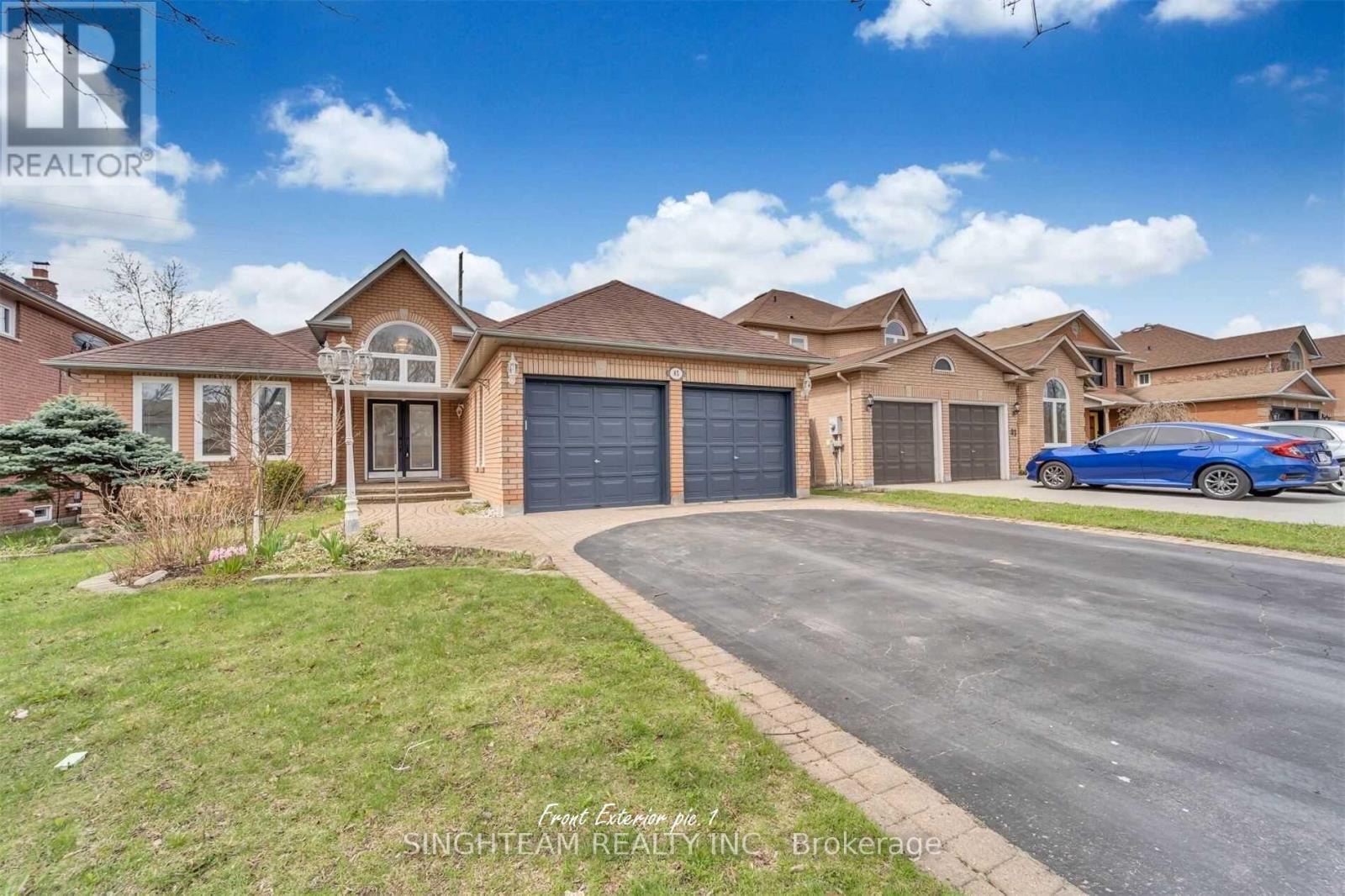 85 Cityview Circle, Barrie, Ontario  L4N 7V1 - Photo 2 - S13106578