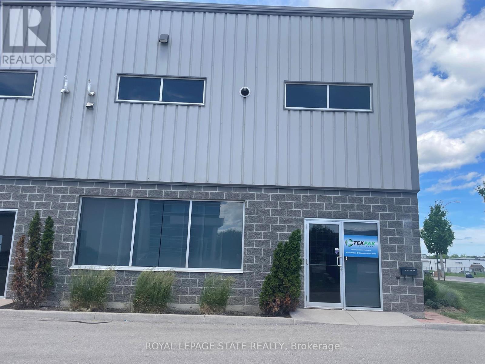 1 - 44 Ditton Drive, Hamilton, Ontario  L8W 0A9 - Photo 1 - X13447866