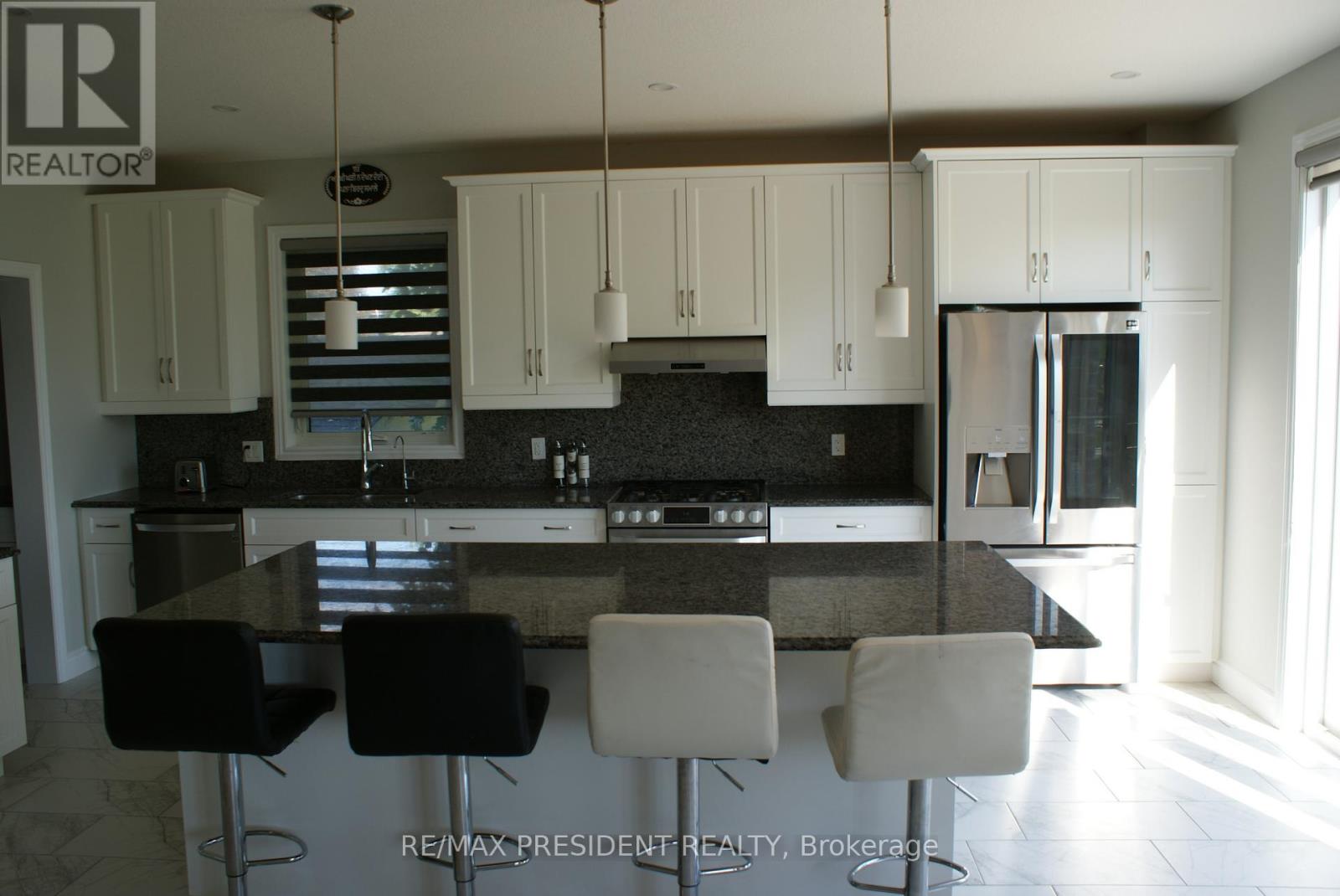 29 Burton Street, East Zorra-Tavistock, Ontario N0J 1M0 - Photo 8 - X13447926