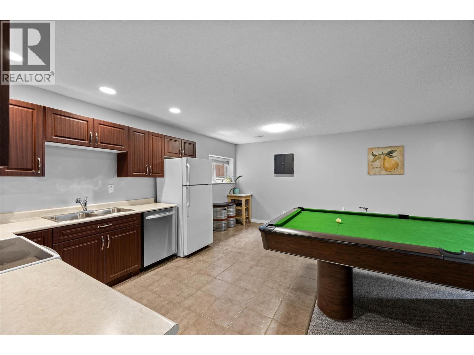 Listing image 24