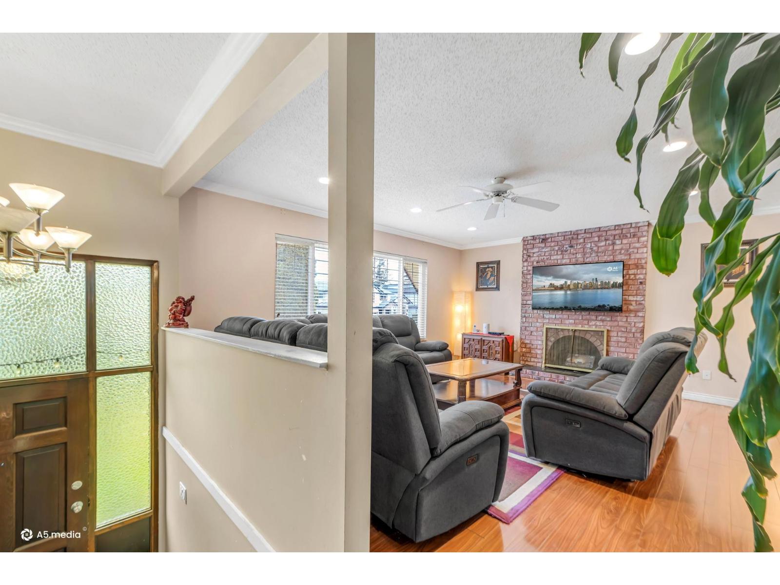 11688 85a Avenue, Delta, British Columbia  V4C 2V6 - Photo 4 - R3136012