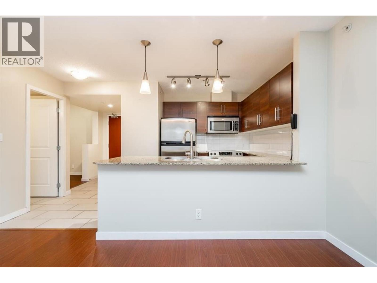 1307 814 Royal Avenue, New Westminster, British Columbia  V3M 1J9 - Photo 3 - R3136052