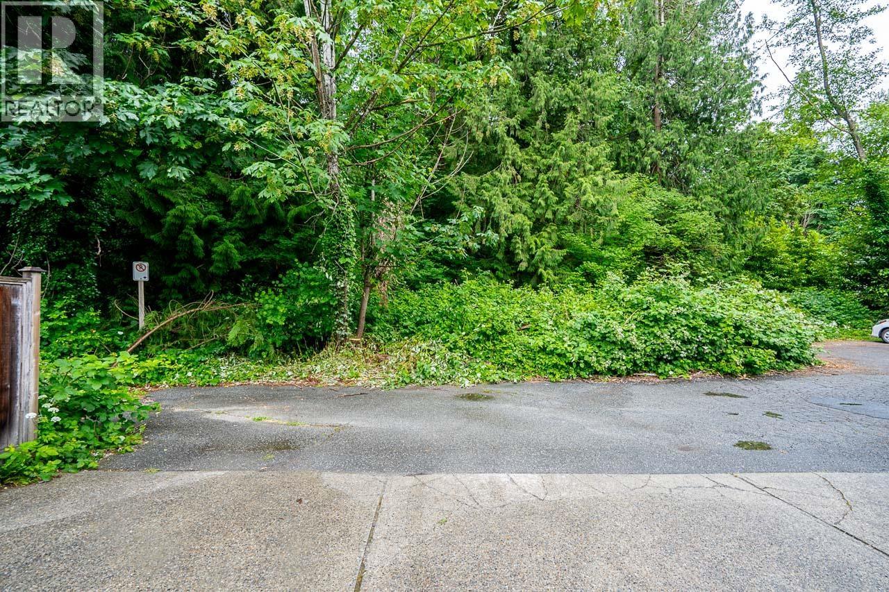 1990 Capilano Road, North Vancouver, British Columbia  V7P 3B8 - Photo 10 - R3136048