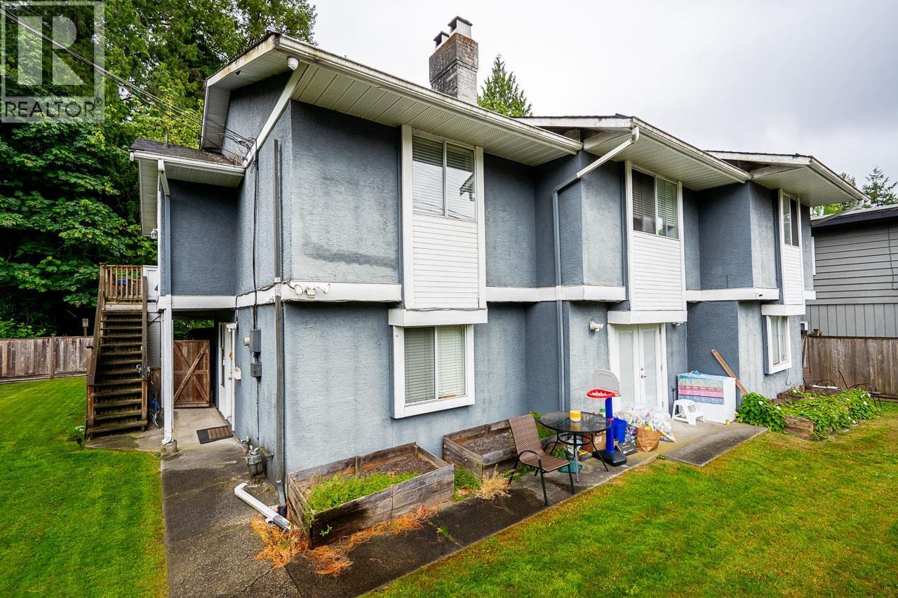 1990 Capilano Road, North Vancouver, British Columbia  V7P 3B8 - Photo 3 - R3136048
