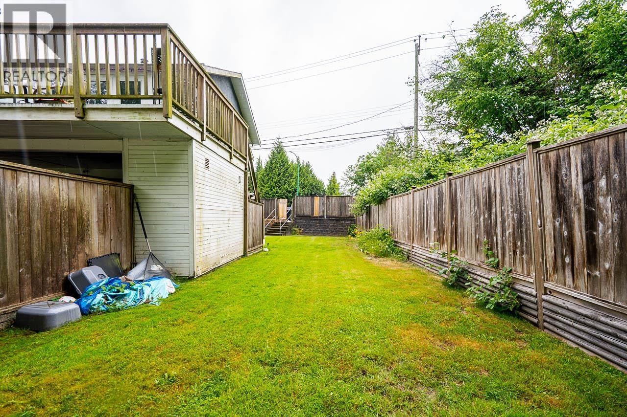 1990 Capilano Road, North Vancouver, British Columbia  V7P 3B8 - Photo 9 - R3136048
