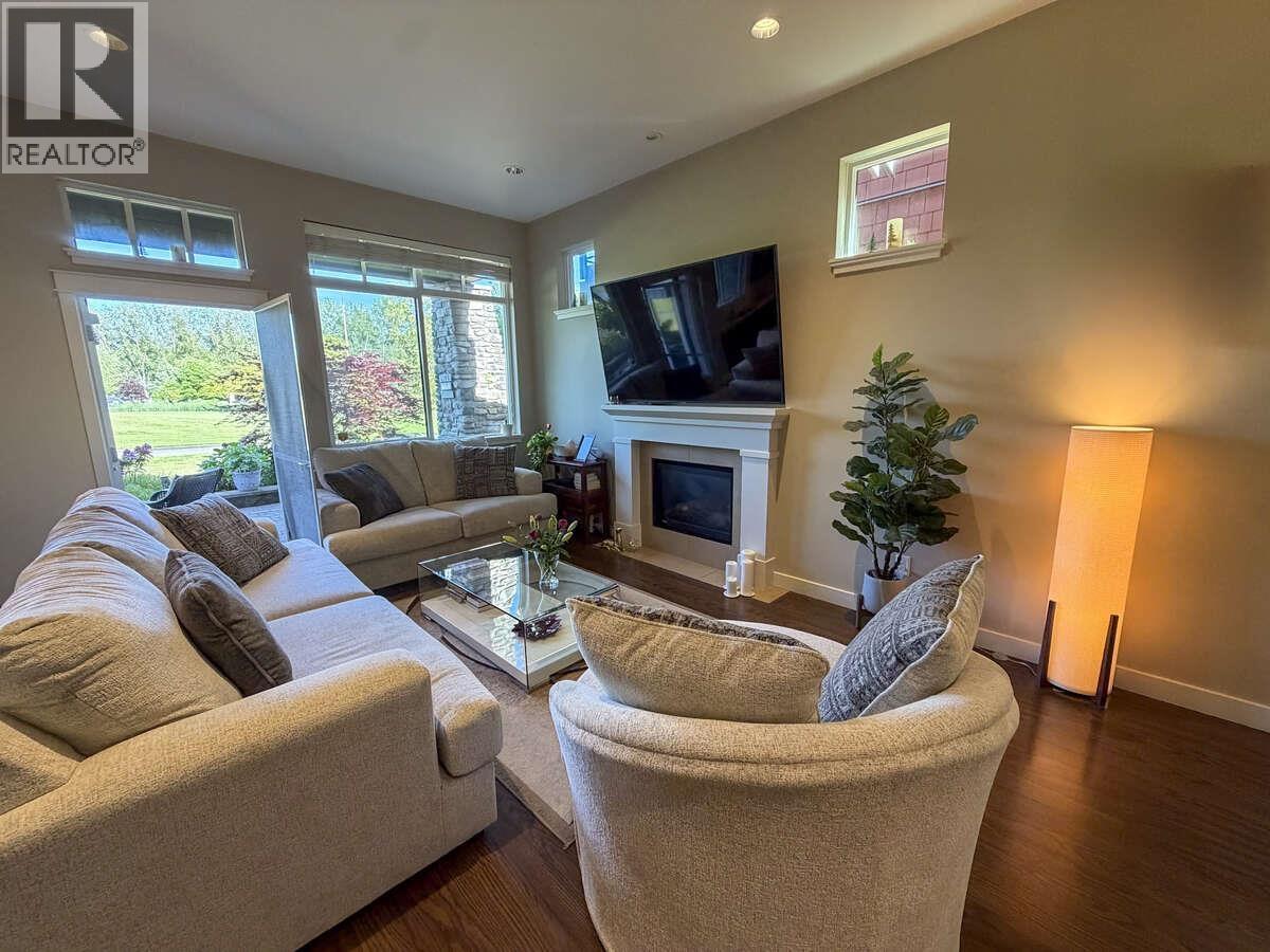 5116 Cedar Springs Drive, Delta, British Columbia  V4M 0A7 - Photo 3 - R3136049