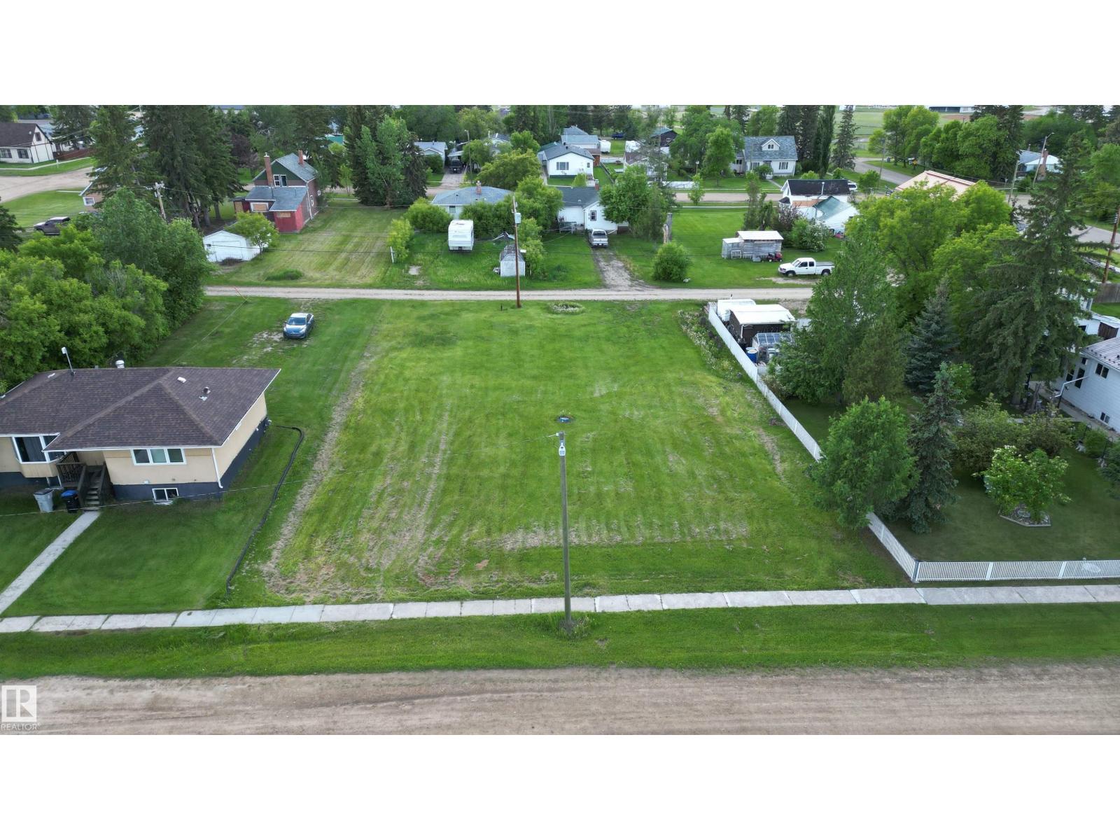 4718 52 ST, mayerthorpe, Alberta