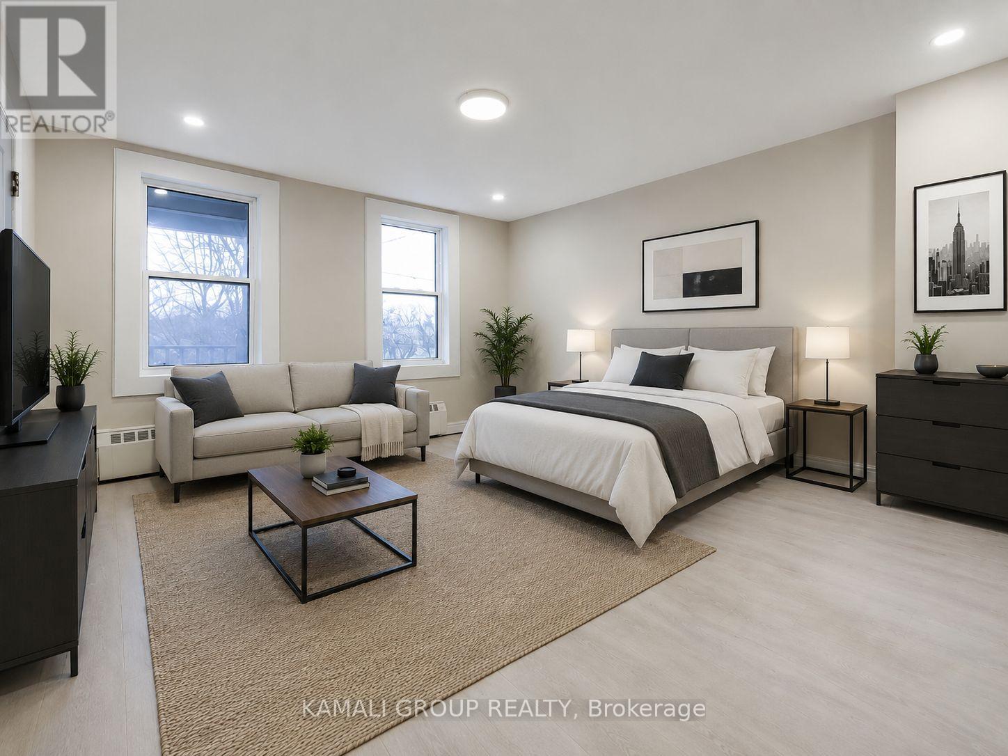 UNIT 2 - 81 MCMILLAN DRIVE, Oshawa, Ontario