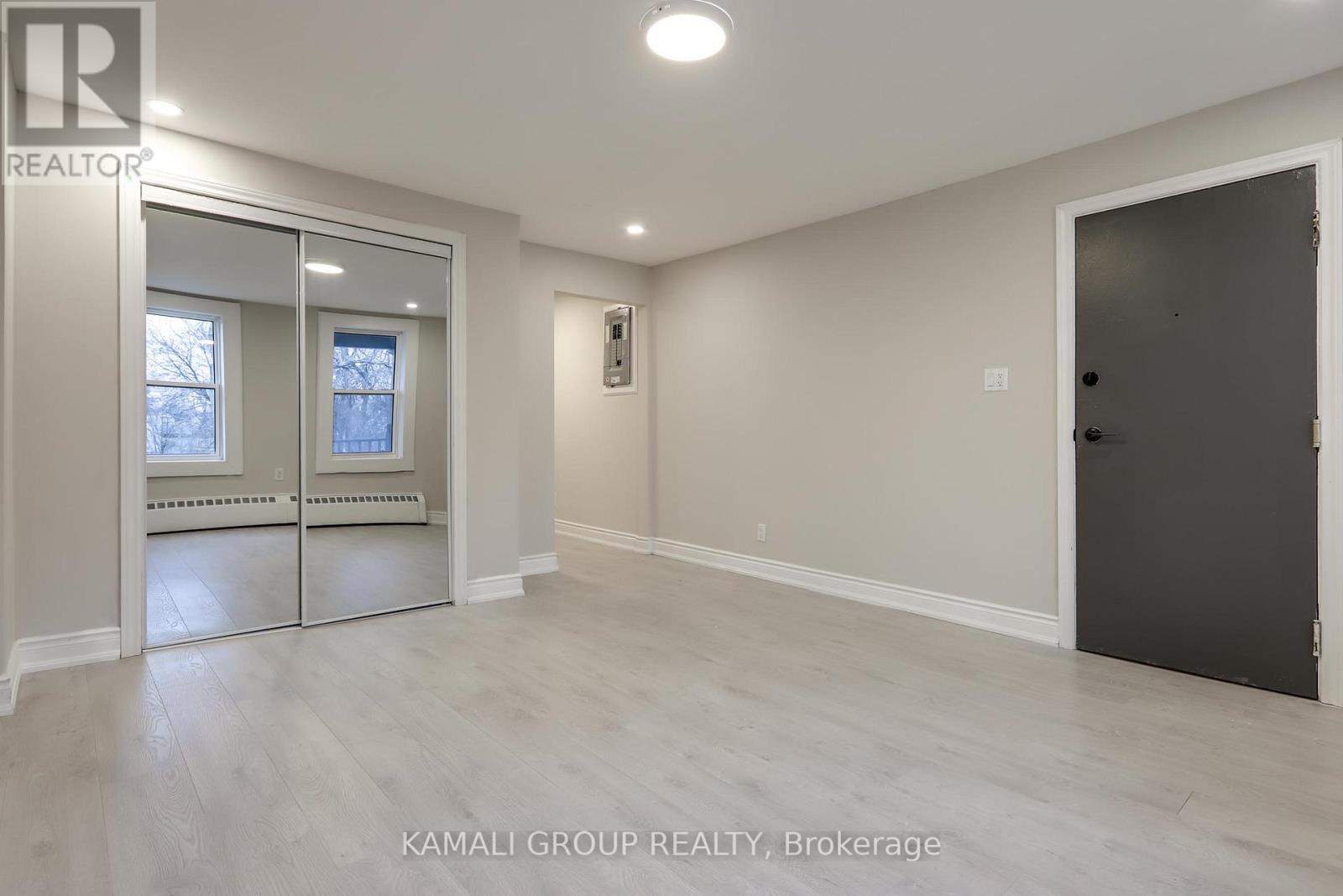 Unit 2 - 81 Mcmillan Drive, Oshawa, Ontario L1G 3Z7 - Photo 9 - E13448022