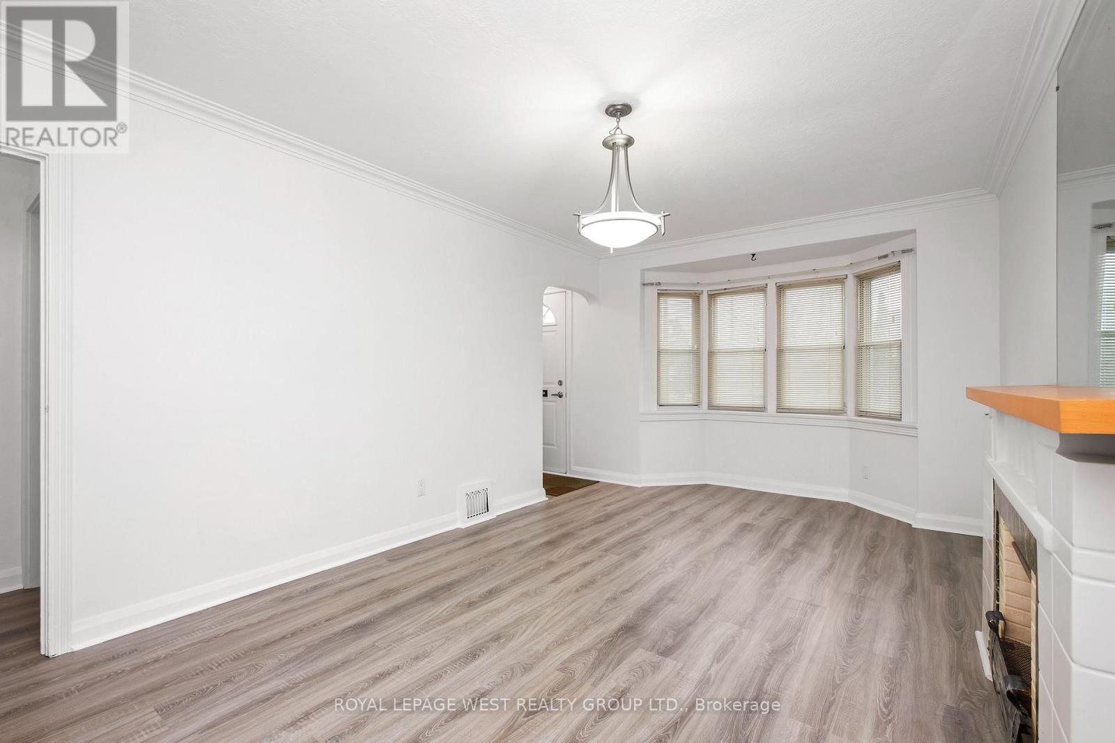 24 Barker Avenue, Toronto, Ontario M4C 2N3 - Photo 10 - E13448030