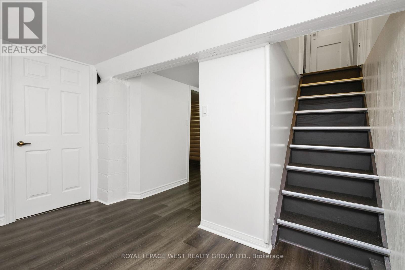 24 Barker Avenue, Toronto, Ontario M4C 2N3 - Photo 38 - E13448030