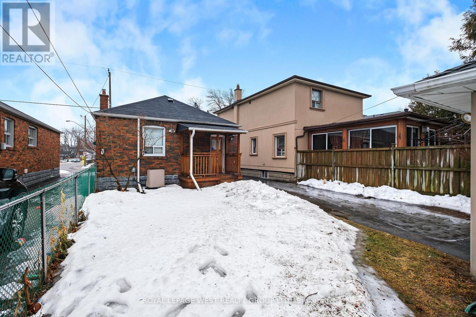 24 Barker Avenue, Toronto, Ontario M4C 2N3 - Photo 46 - E13448030