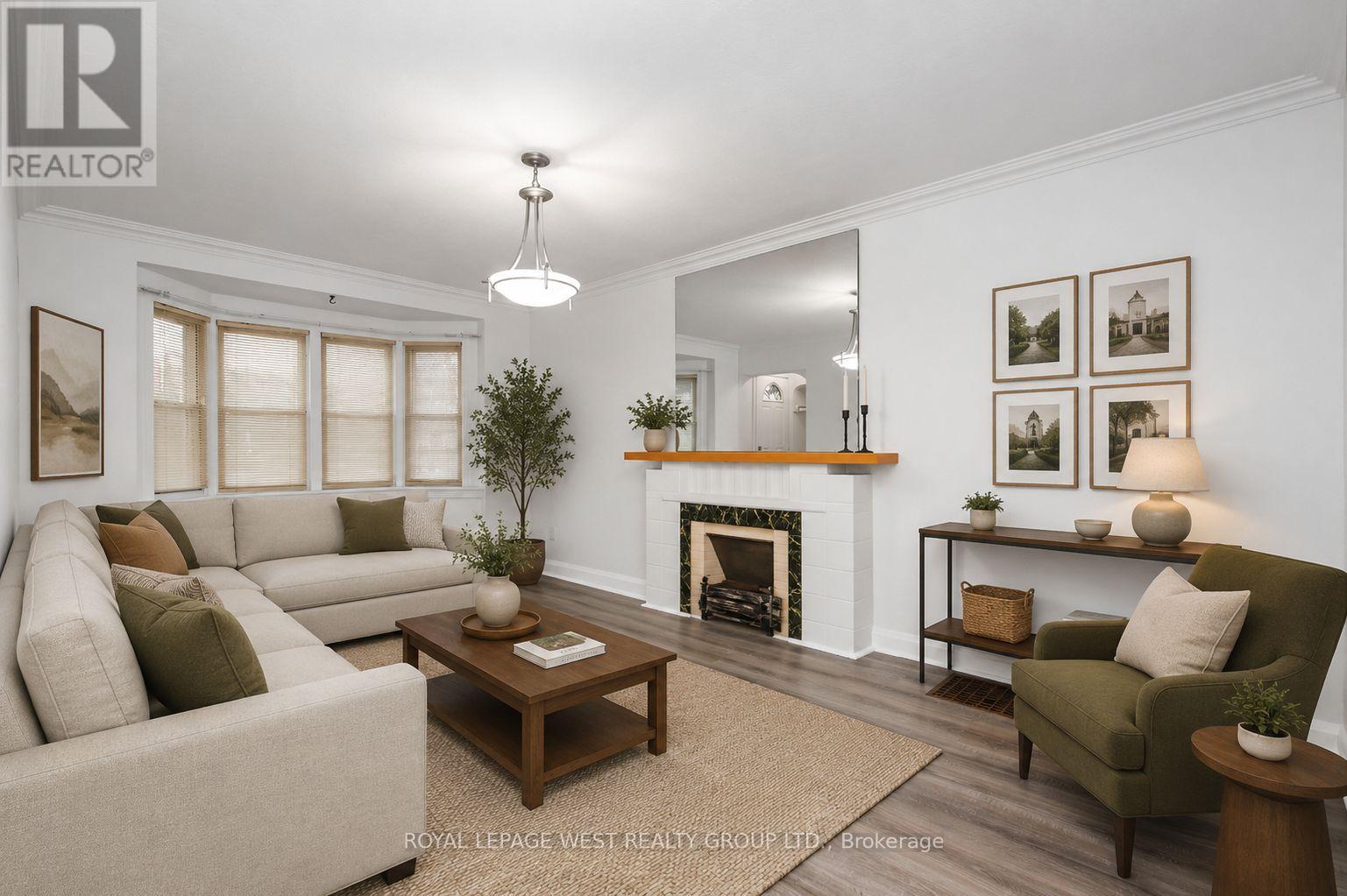 24 Barker Avenue, Toronto, Ontario M4C 2N3 - Photo 6 - E13448030