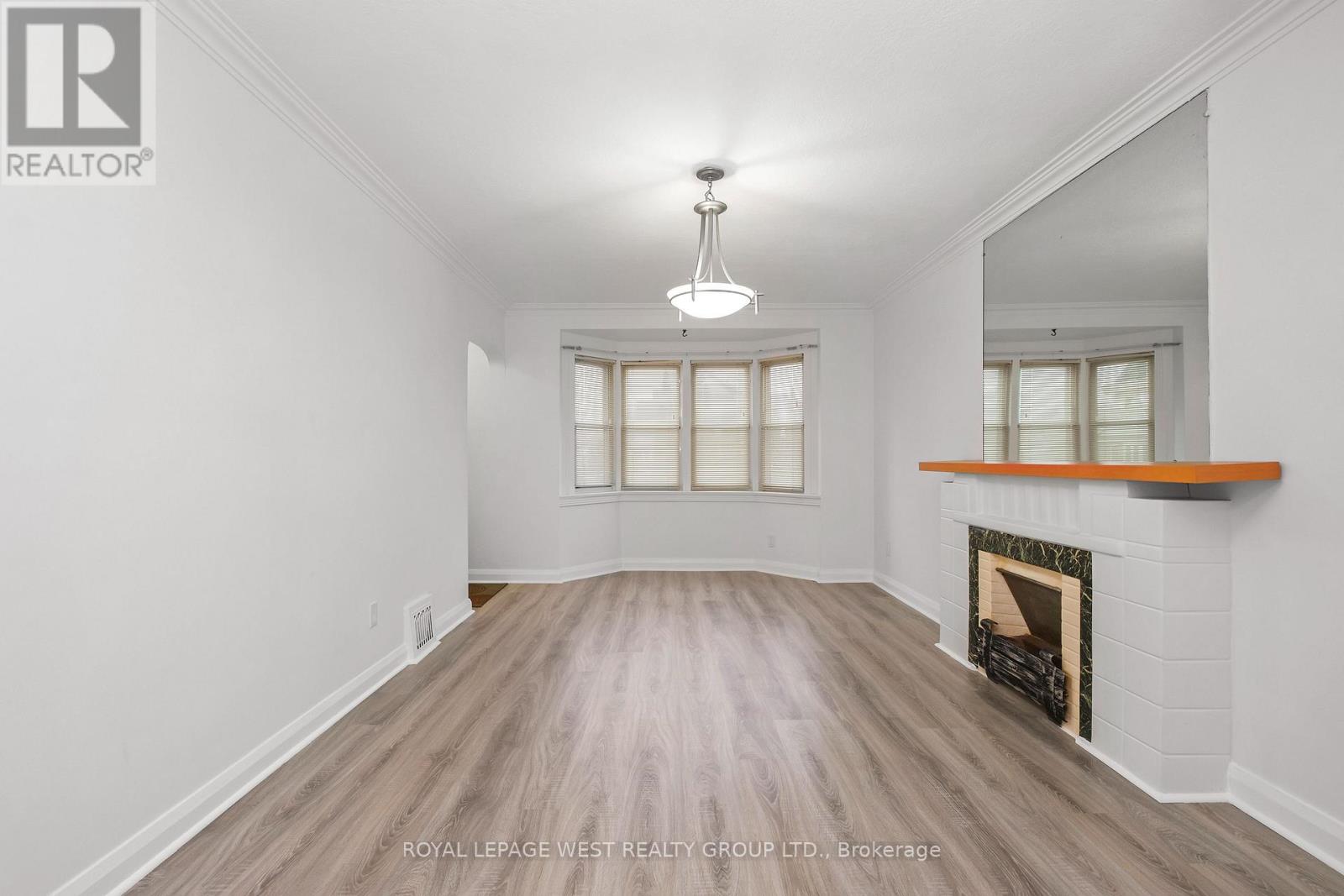24 Barker Avenue, Toronto, Ontario M4C 2N3 - Photo 8 - E13448030