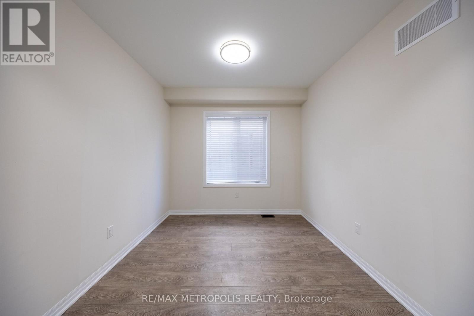 39 Northrop Avenue, Clarington, Ontario  L1B 0W6 - Photo 6 - E13448058