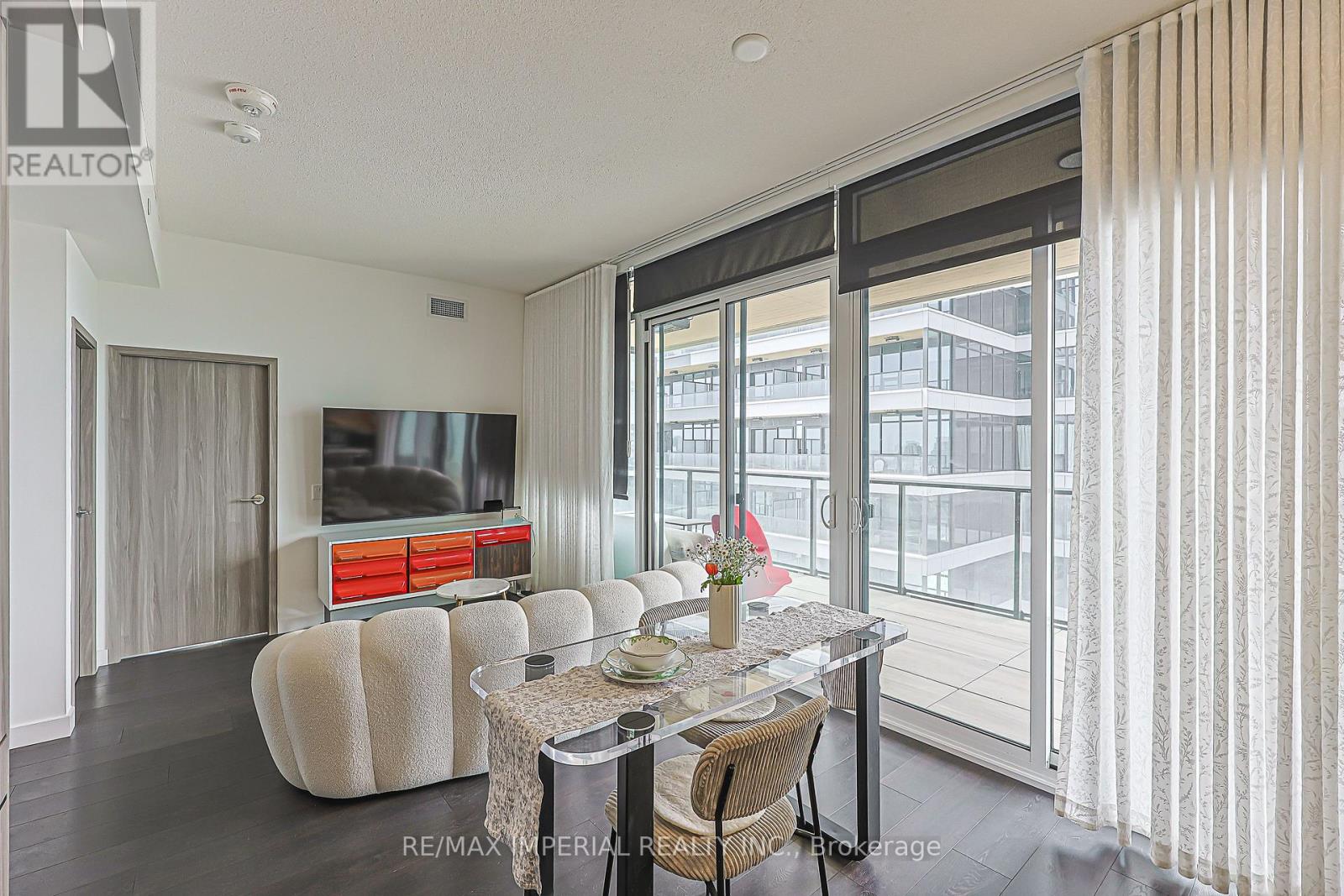 3510 - 1 Concord Cityplace Way, Toronto, Ontario  M5V 0X3 - Photo 2 - C13435412
