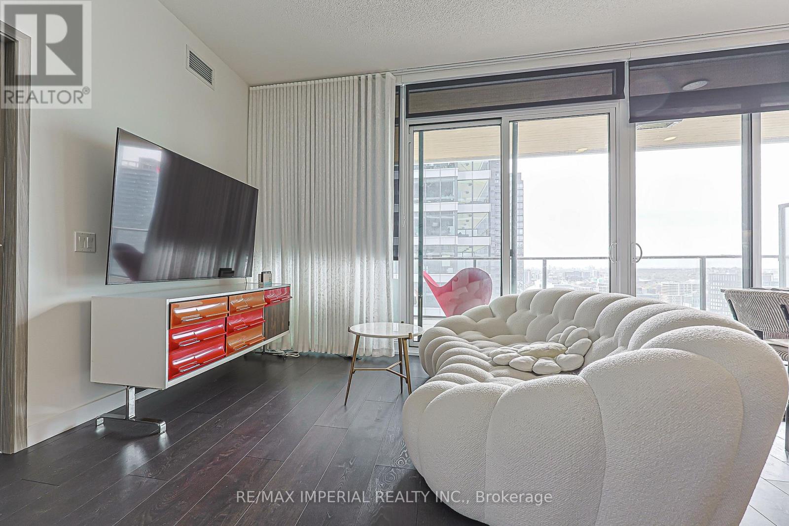 3510 - 1 Concord Cityplace Way, Toronto, Ontario  M5V 0X3 - Photo 3 - C13435412