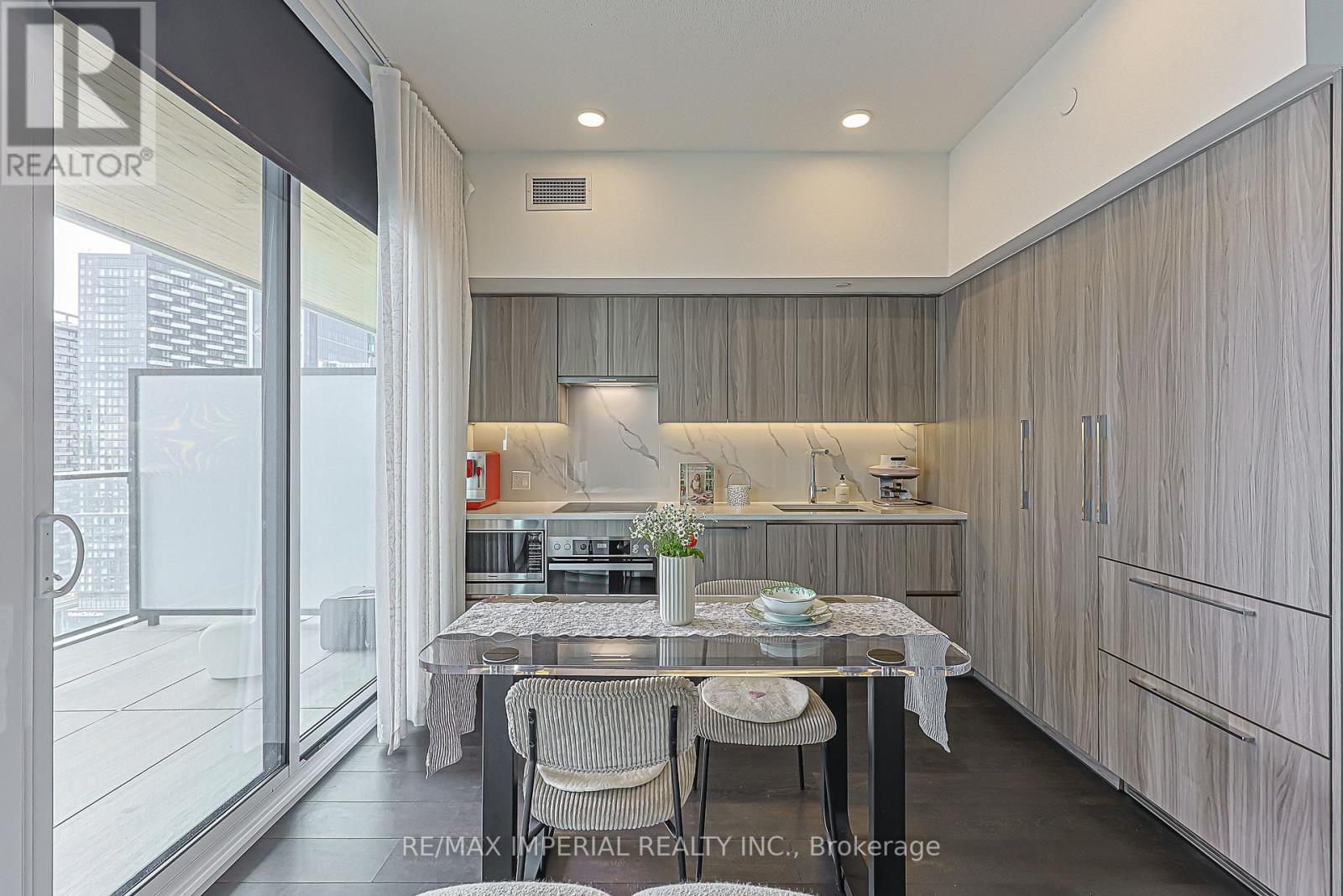 3510 - 1 Concord Cityplace Way, Toronto, Ontario  M5V 0X3 - Photo 7 - C13435412
