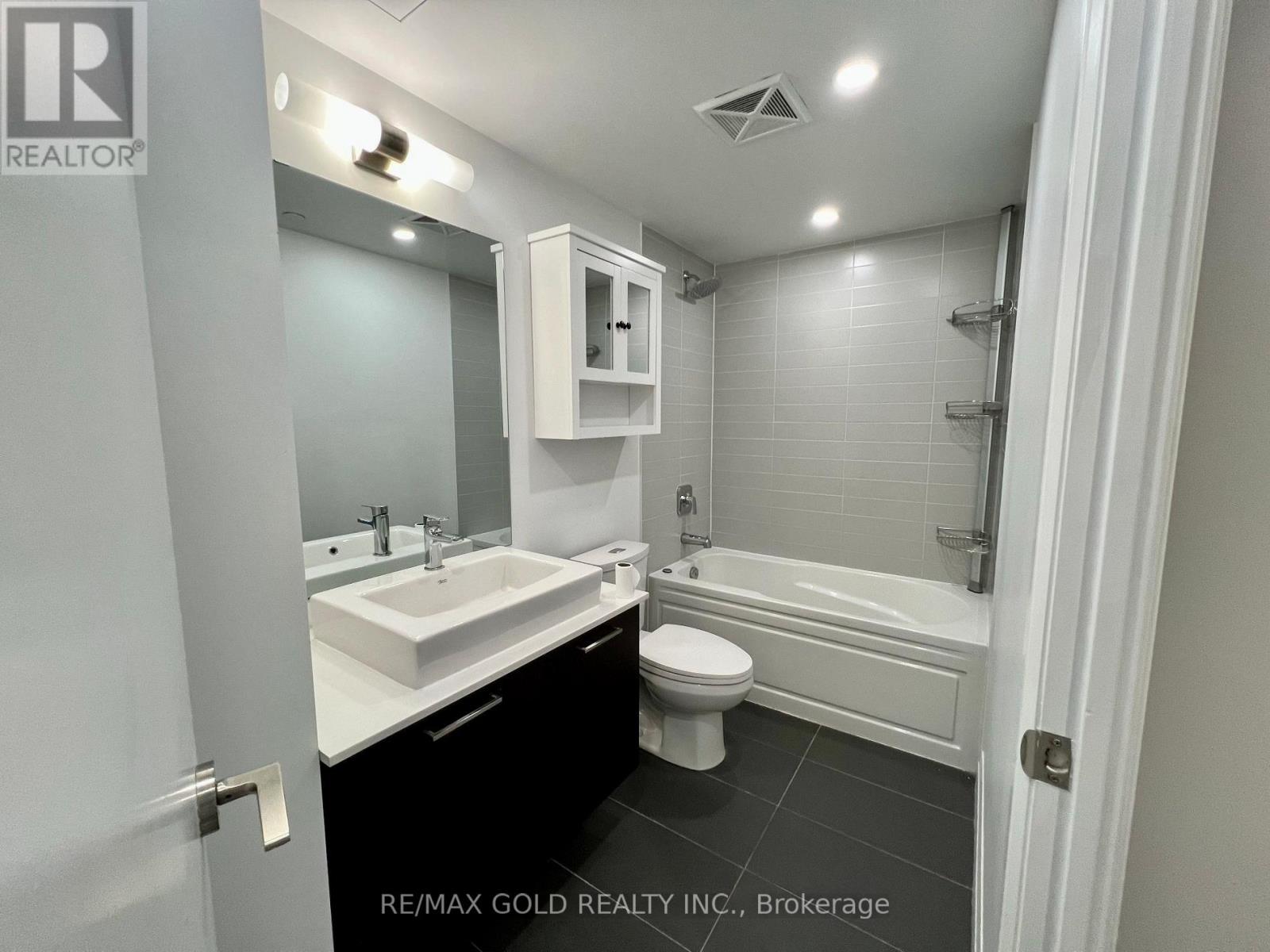 815 - 4800 Highway 7, Vaughan, Ontario L4L 1H8 - Photo 11 - N13448026