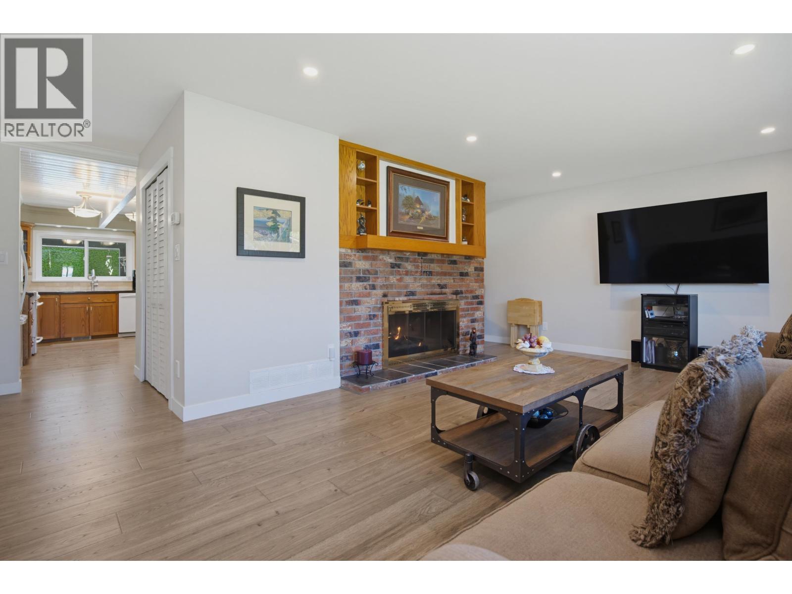 20214 Patterson Avenue, Maple Ridge, British Columbia  V2X 2P4 - Photo 9 - R3135984