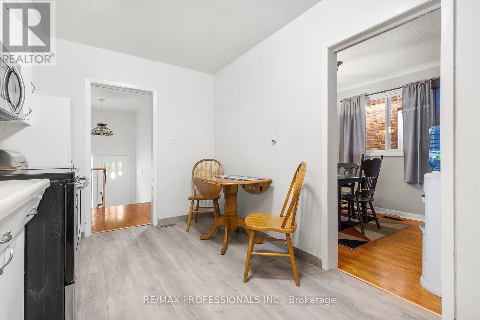 102 Symons Street, Toronto, Ontario  M8V 1V2 - Photo 13 - W13448048