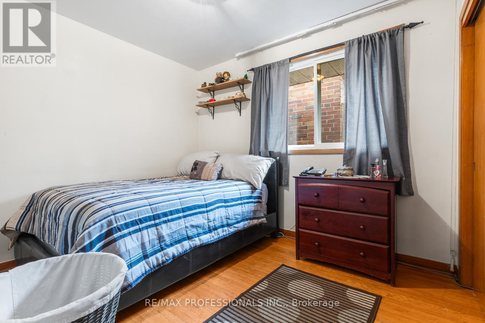 102 Symons Street, Toronto, Ontario  M8V 1V2 - Photo 17 - W13448048