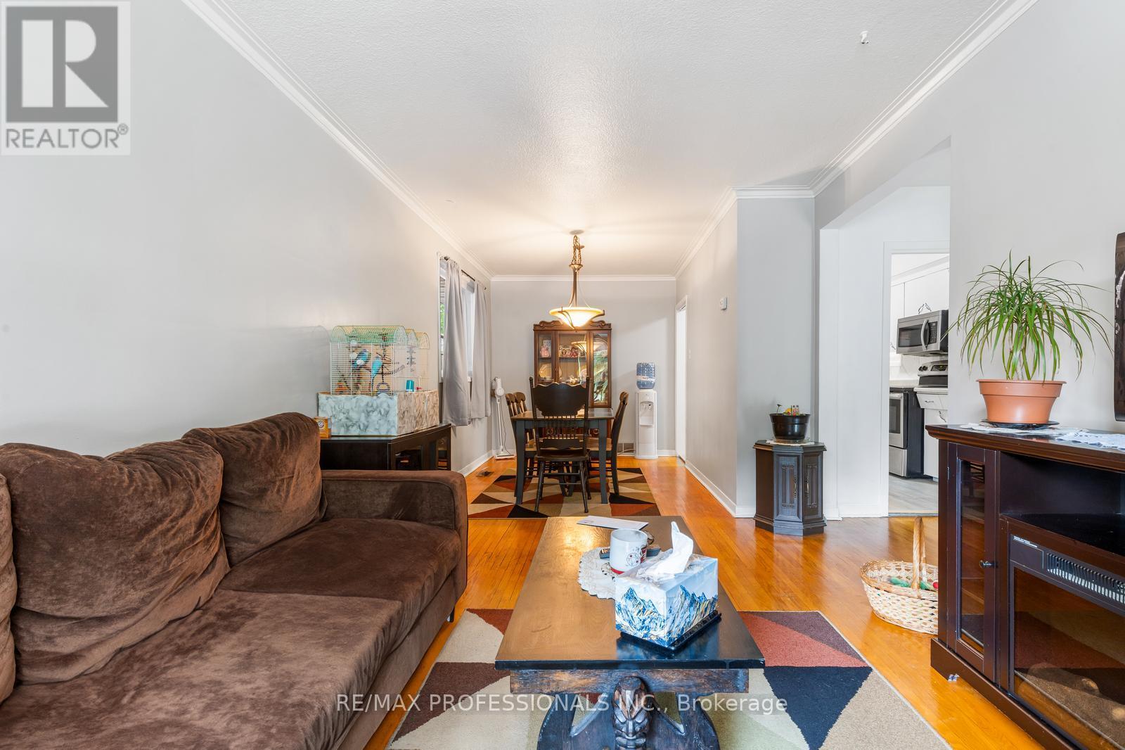 102 Symons Street, Toronto, Ontario  M8V 1V2 - Photo 8 - W13448048