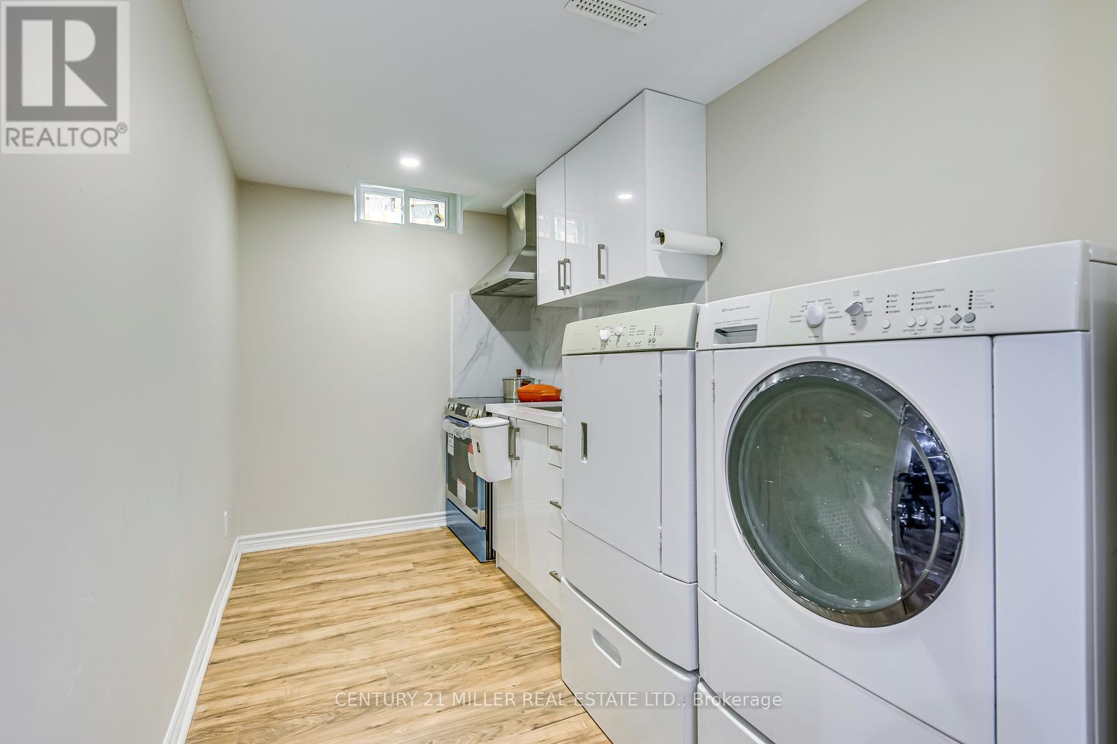 #lower - 1351 Fieldcrest Lane, Oakville, Ontario  L6M 2W8 - Photo 11 - W13448056
