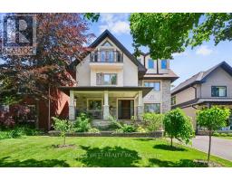 11 HILLCROFT DRIVE, Toronto, Ontario