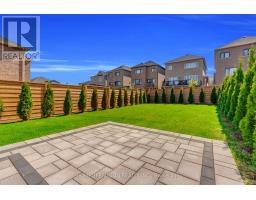 35 PINE HILL CRESCENT, Aurora, Ontario