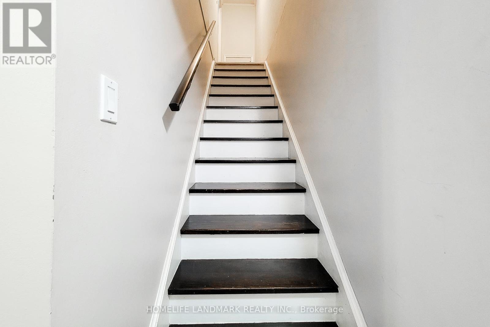 242 Bowman Street, Hamilton, Ontario  L8S 2V2 - Photo 10 - X13448054