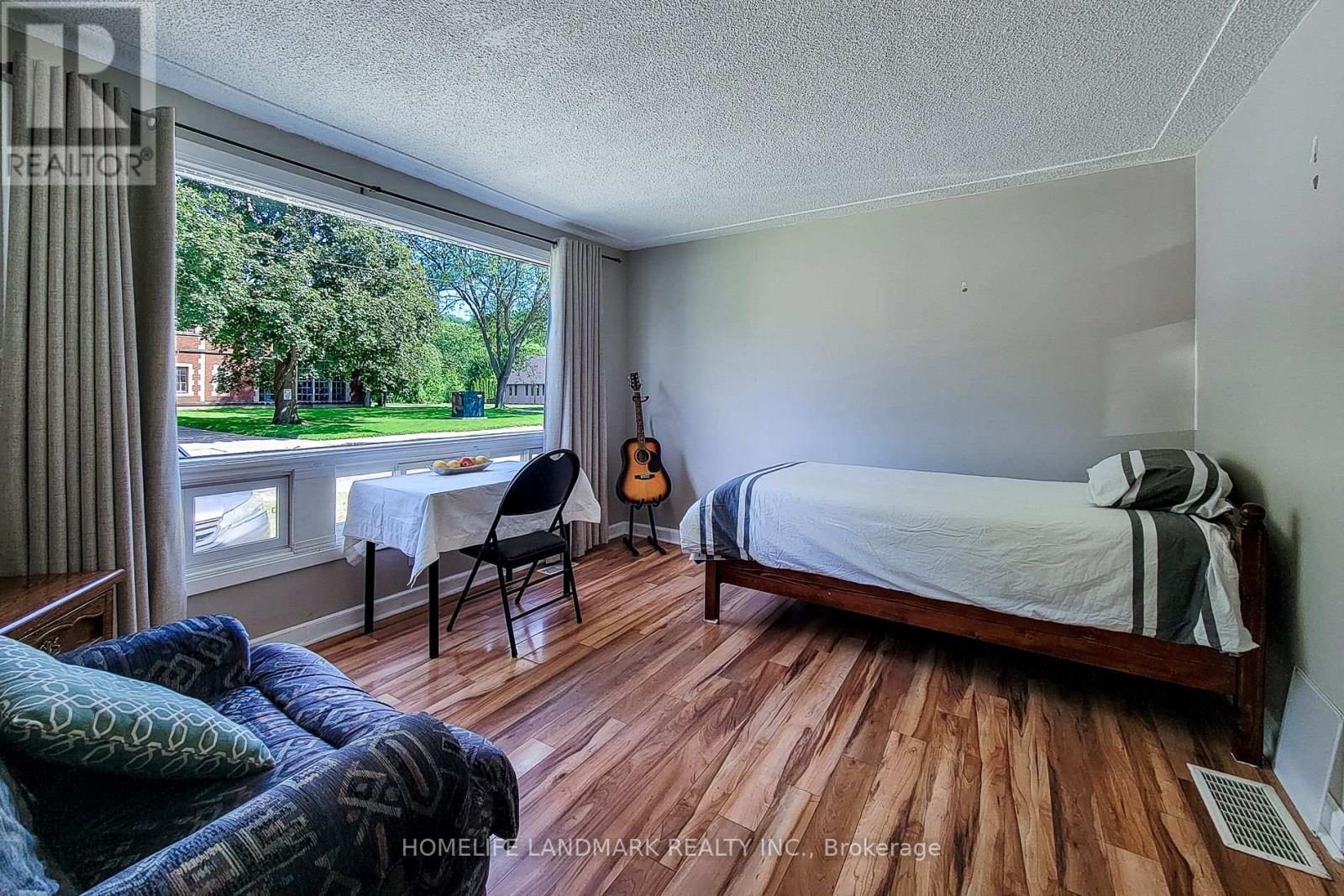 242 Bowman Street, Hamilton, Ontario  L8S 2V2 - Photo 7 - X13448054
