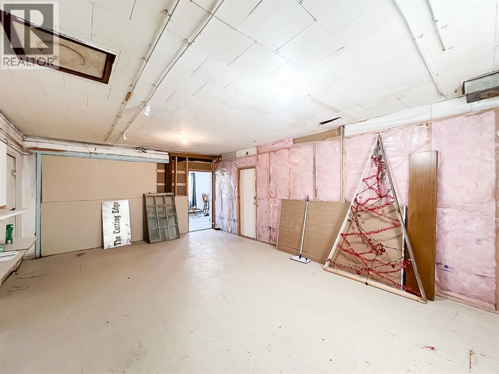 8 Railway Avenue NE, Falher, Alberta  T0H 1M0 - Photo 15 - A2272159