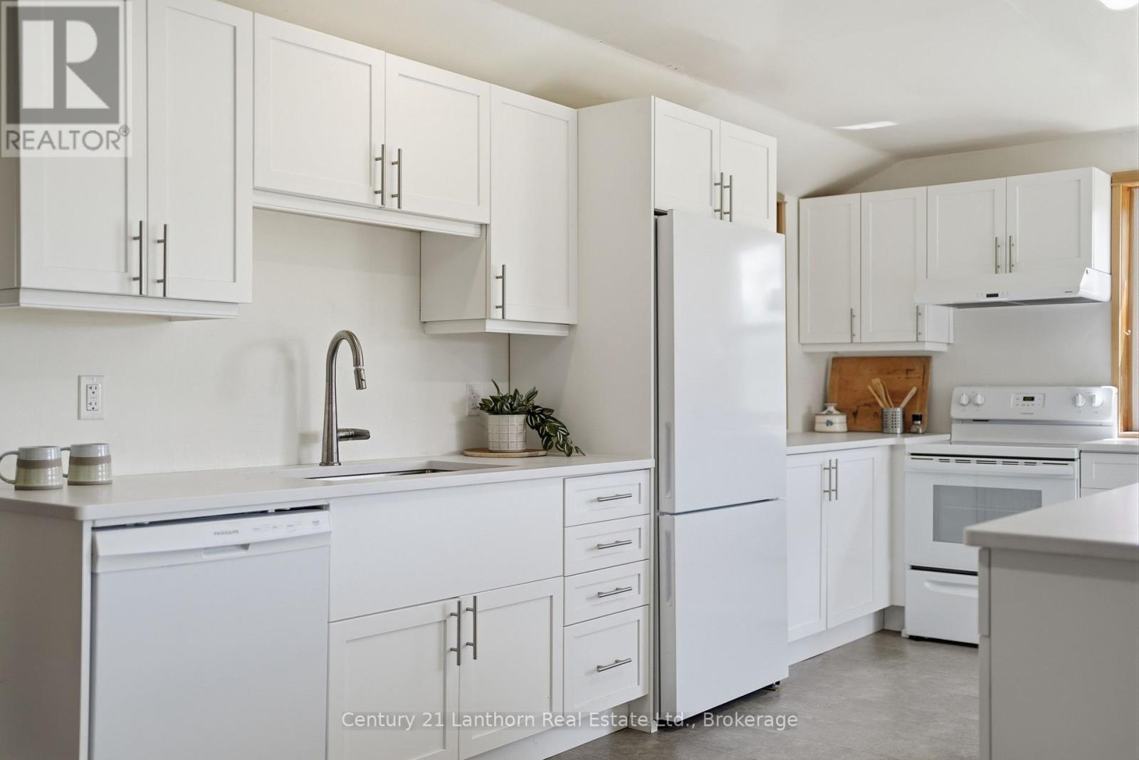 336 Ray Road, Centre Hastings, Ontario  K0K 2K0 - Photo 13 - X13448216