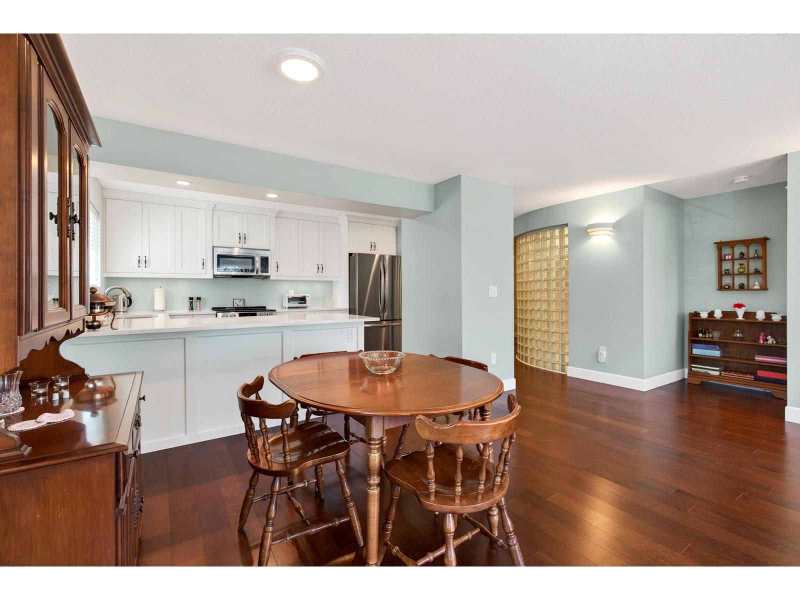 202 15717 Marine Drive, White Rock, British Columbia  V4B 1E4 - Photo 12 - R3135692