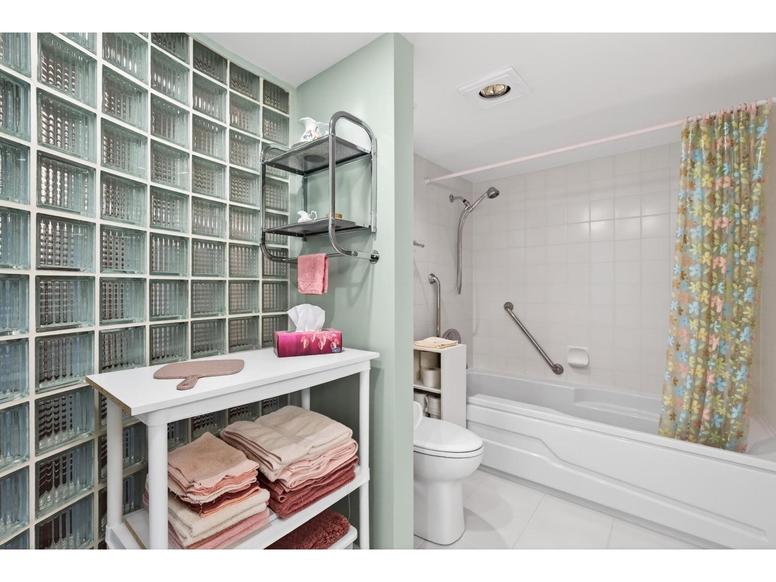 202 15717 Marine Drive, White Rock, British Columbia  V4B 1E4 - Photo 23 - R3135692