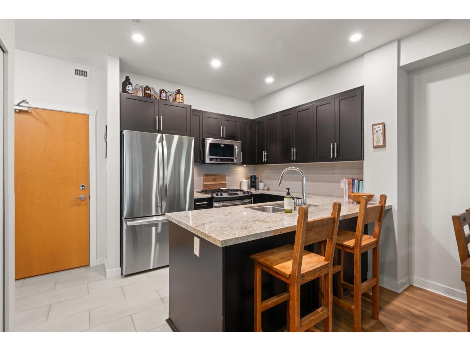 208 23285 Billy Brown Road, Langley, British Columbia  V1M 0C8 - Photo 7 - R3136036
