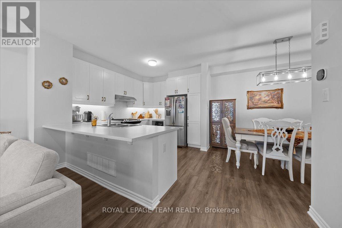 209 Hibernian Walk, Ottawa, Ontario  K2V 0R6 - Photo 7 - X13448198