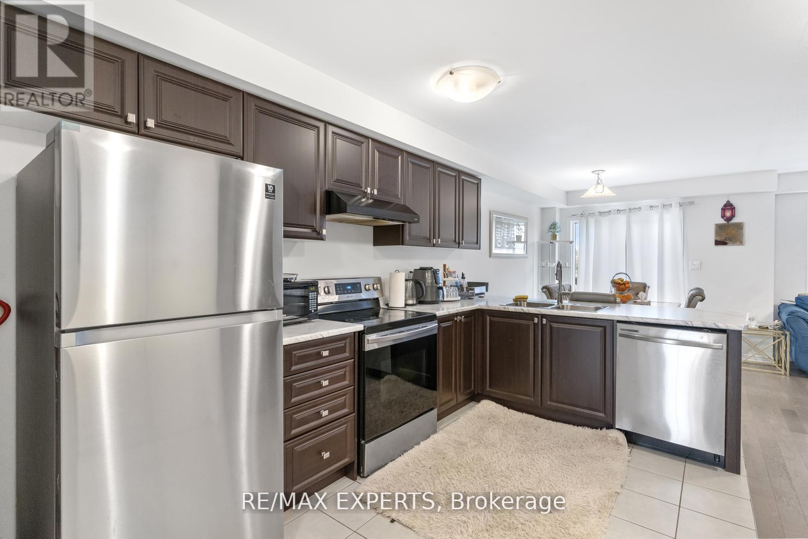 405 Pumpkin Pass, Hamilton, Ontario  L0R 1C0 - Photo 3 - X13245452