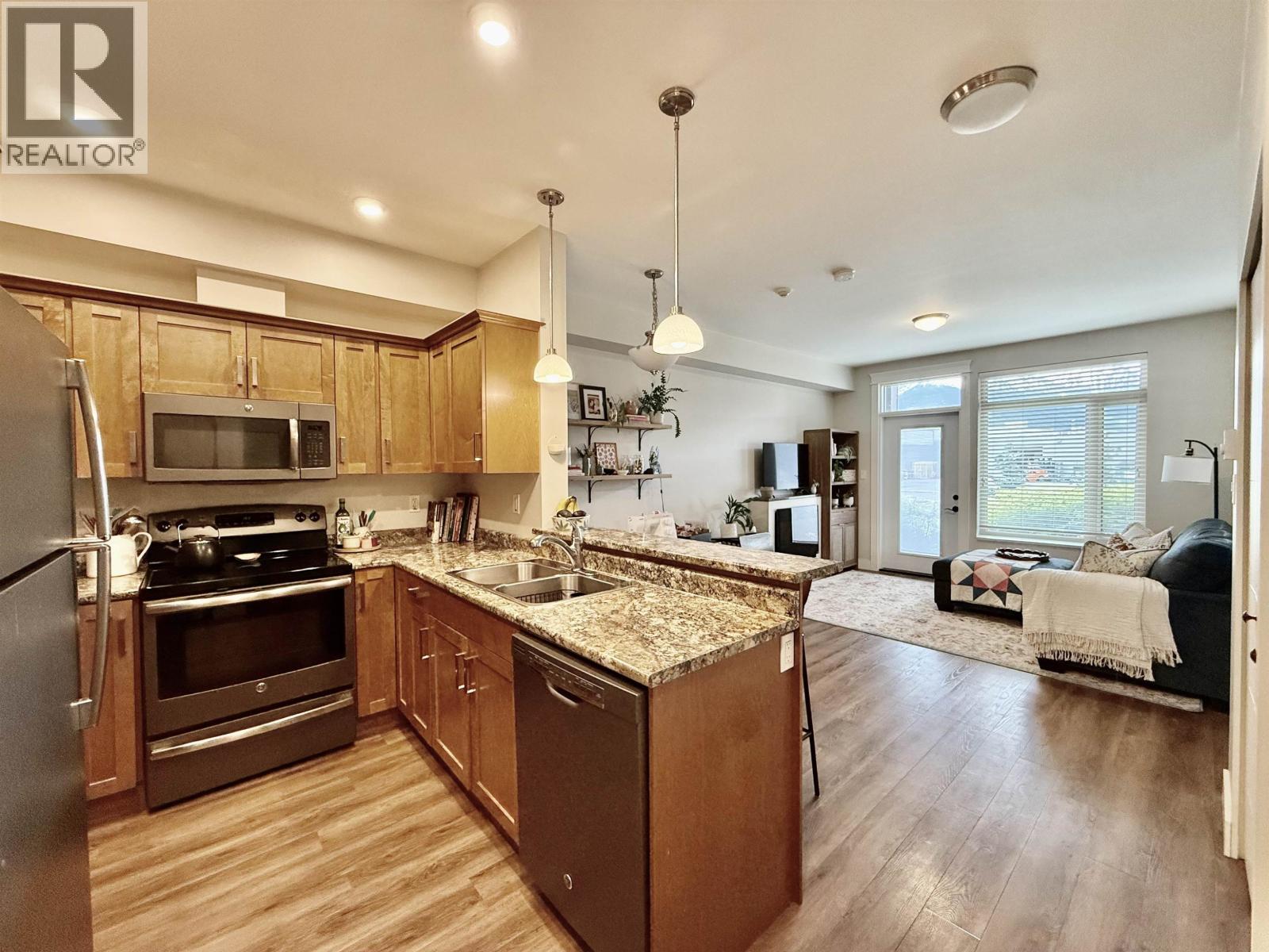 104 3684 Princess Crescent, Smithers, British Columbia  V0J 2N0 - Photo 6 - R3136050