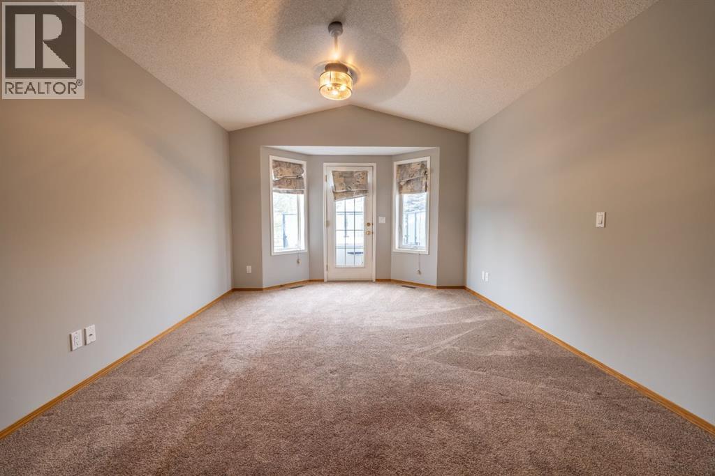 35 Maple Walk, Crossfield, Alberta  T0M 0S0 - Photo 20 - A2317052