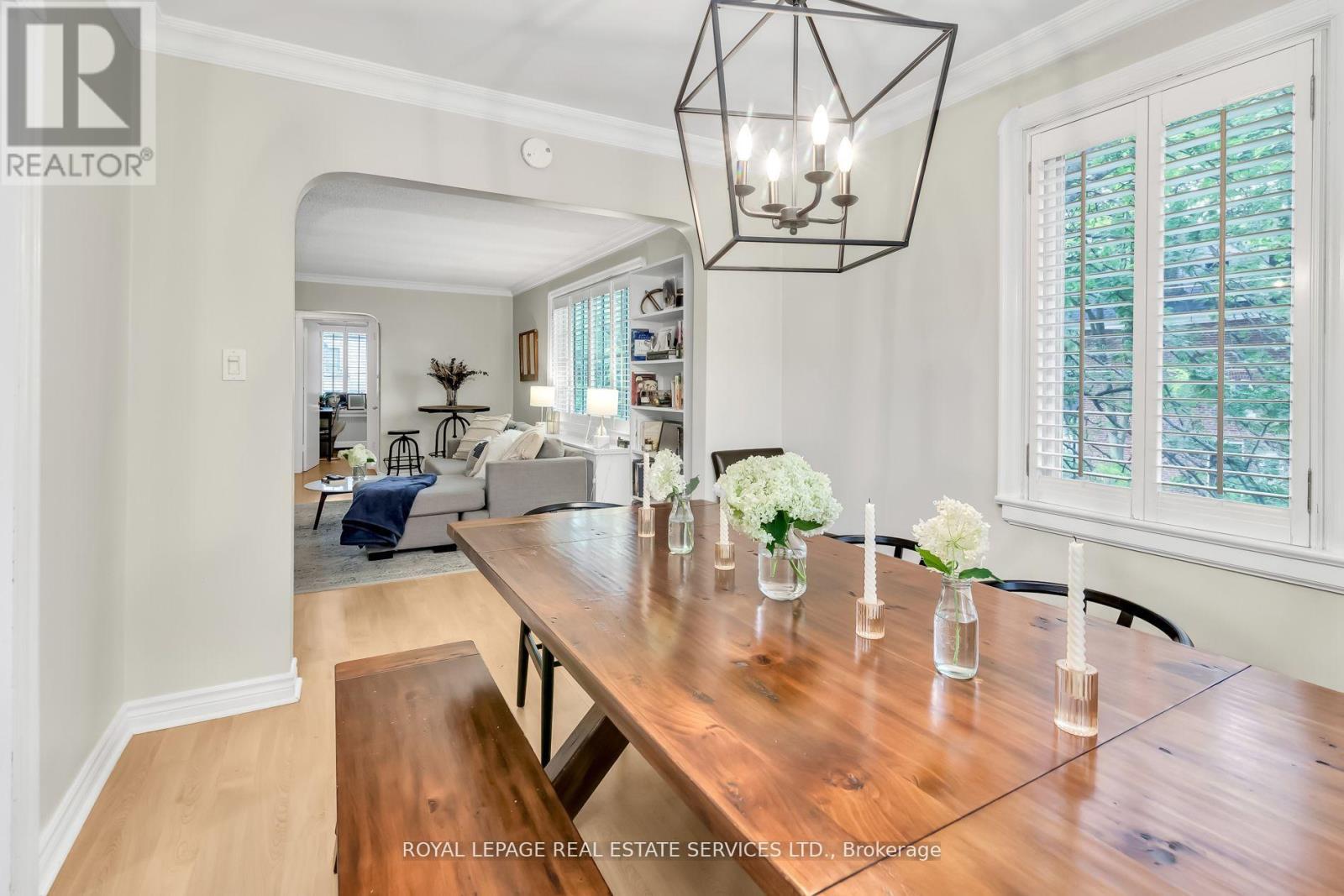 2nd Flr - 42 Gormley Avenue, Toronto, Ontario M4V 1Y8 - Photo 14 - C13448110
